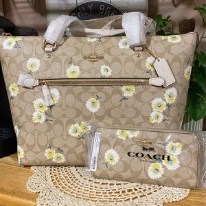 Coach Daisy Gallery Tote and Wallet